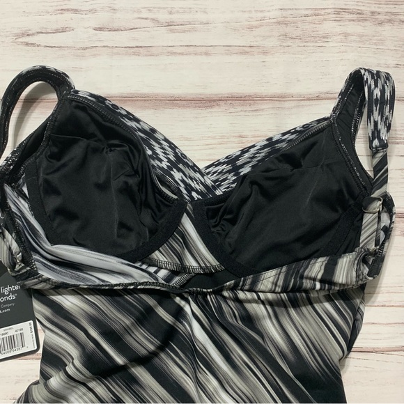 NWT Miraclesuit Warp Speed Sanibel - Picture 11 of 14